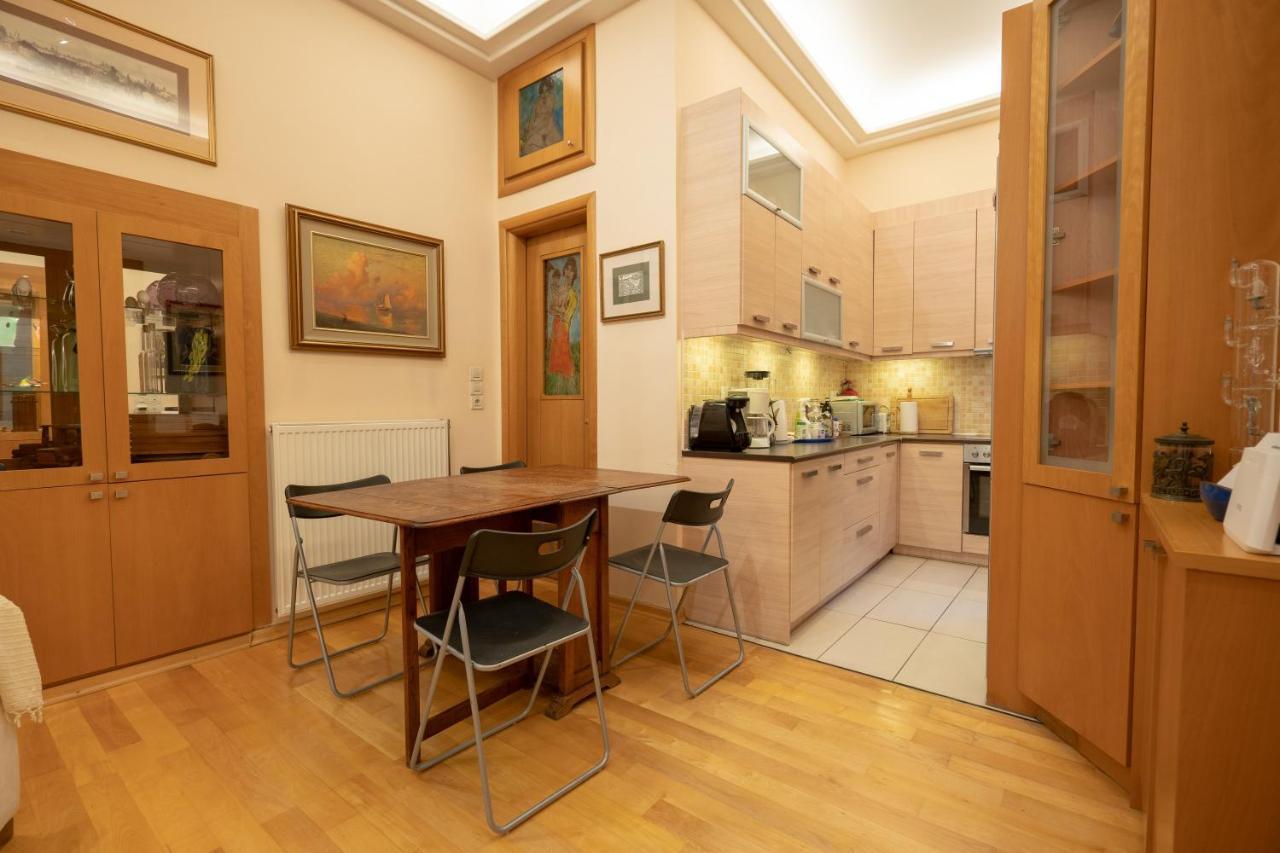 Acropolis Metro St.3 Bedrοοms 6 Persons Maisonette Atény Exteriér fotografie