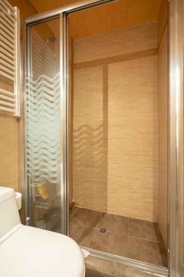 Acropolis Metro St.3 Bedrοοms 6 Persons Maisonette Atény Exteriér fotografie