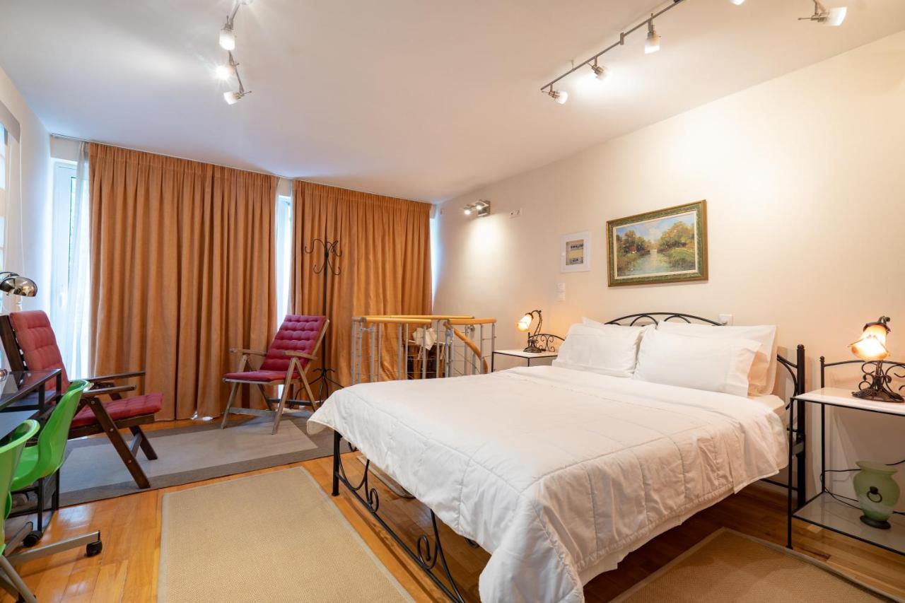 Acropolis Metro St.3 Bedrοοms 6 Persons Maisonette Atény Exteriér fotografie